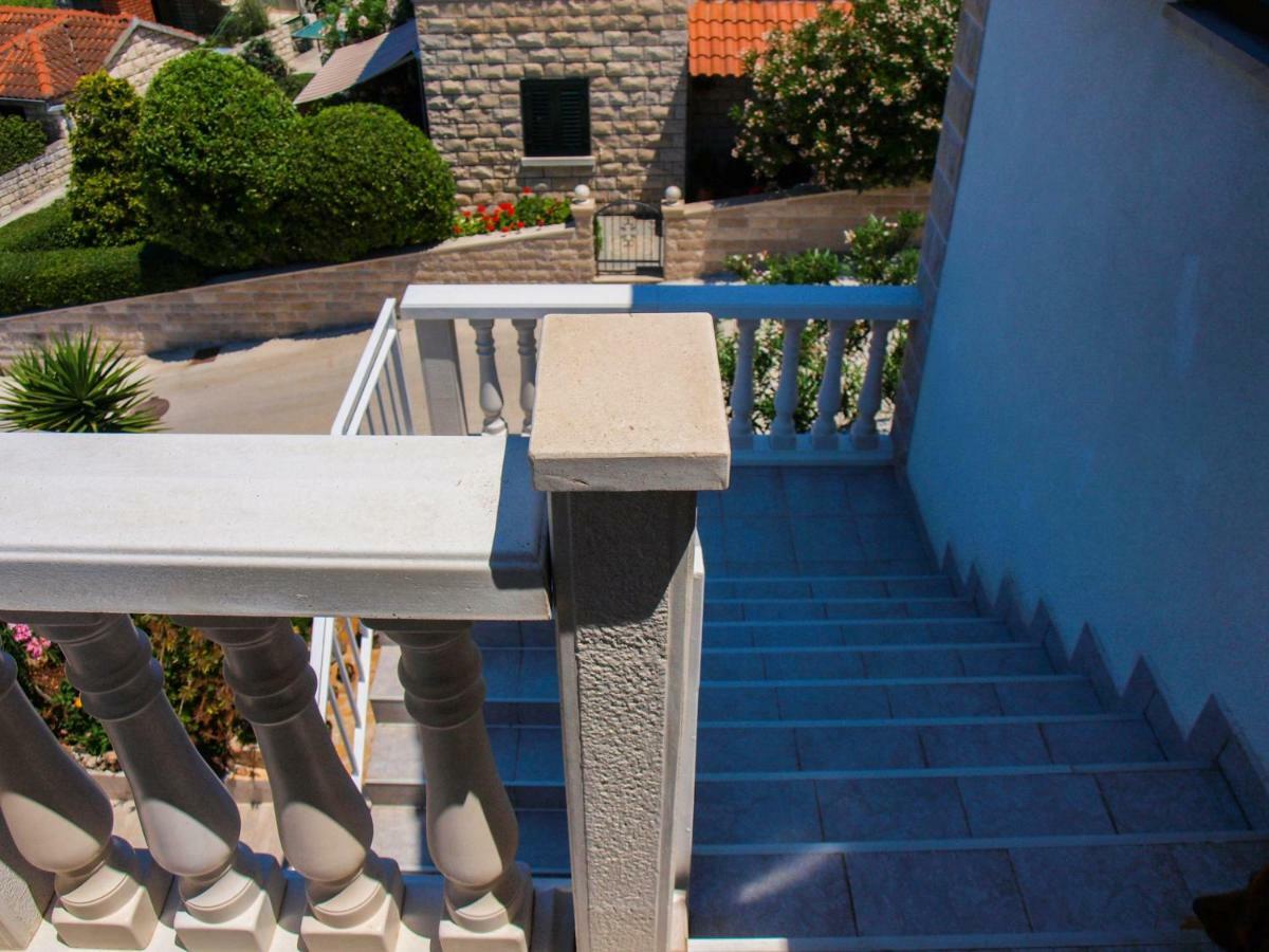 Apartments Vukovic Postira Dış mekan fotoğraf